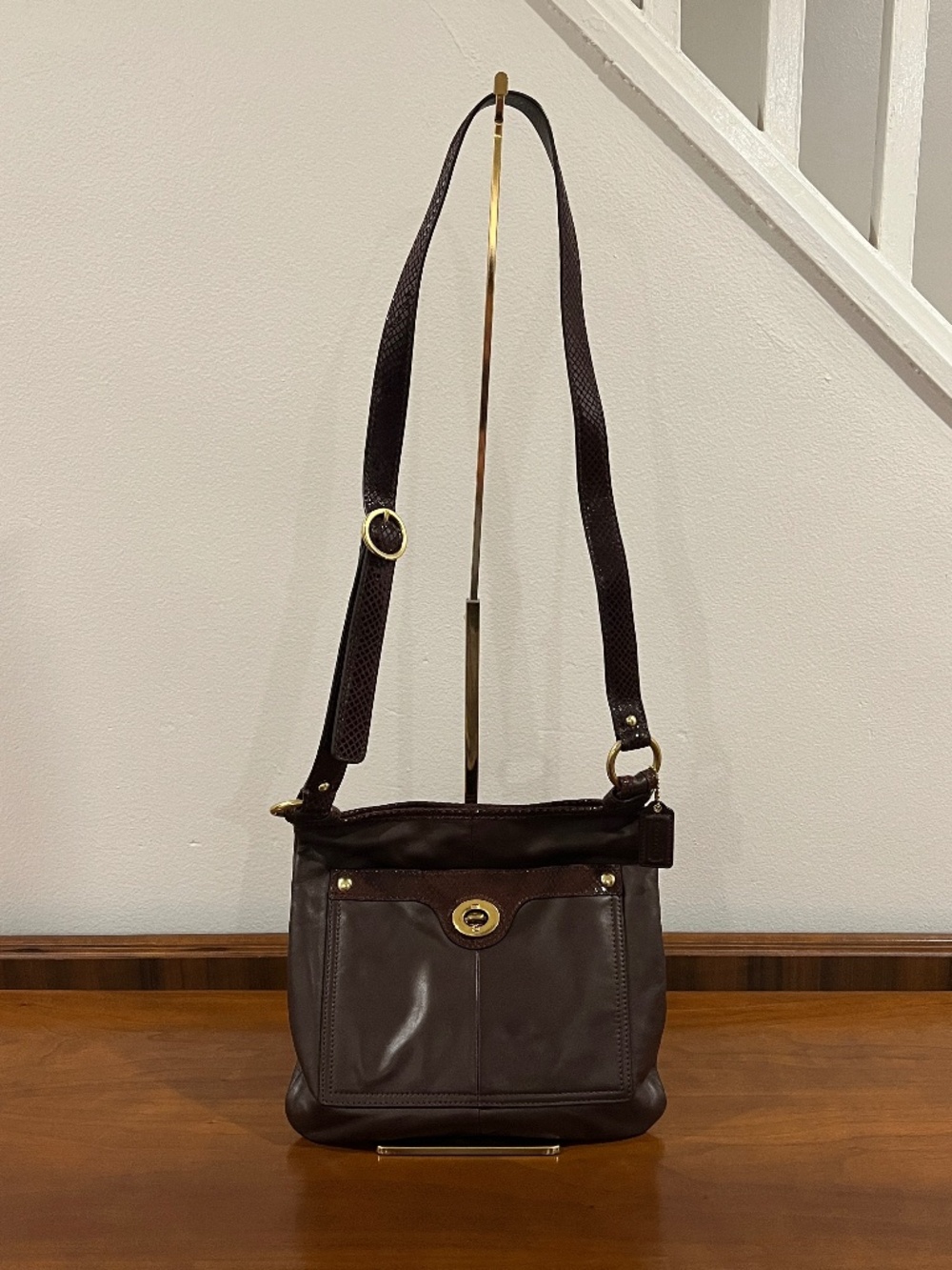 Vintage Y2K Coach Penelope Turnlock Leather Crossbody Bag F16533 in Brown